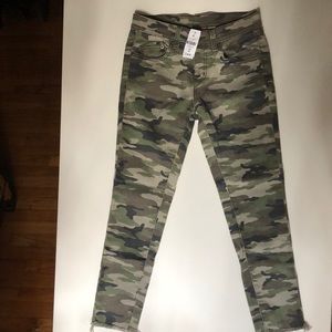 Carmar Jeans Size 25 NWT